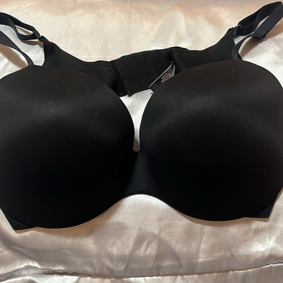 Victoria Secret black bra - Picture 4 of 4